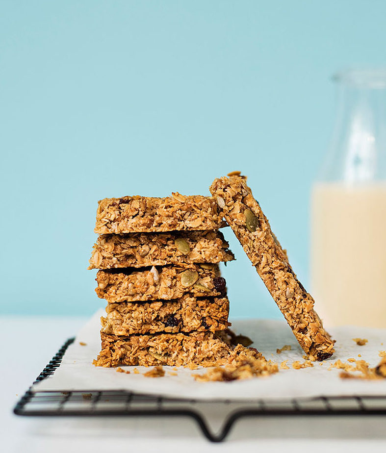 my-3pm-fix-crunchy-salted-peanut-butter-granola-bars-recipe