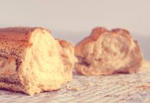 5 Reasons Why Your Homemade Bread Crumbles Easily