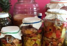 Use Your Apple Scraps To Make Apple Cider Vinegar!
