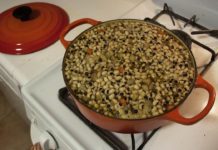 You Need to Cook These Vegan Black-Eyed Peas