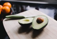 5 Easy Tips to Pick the Perfect Avocado