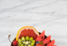 Best Tips to Prevent Cut Fruits From Turning Brown