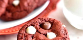 Red Velvet Cookies For A Romantic V-Day