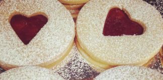 The Jam Heart Cookies Are Perfect For Valentine's Day