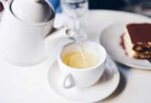What is the Difference Between Black and Green Tea?