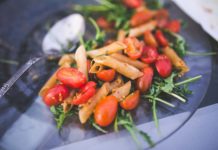 You Need To Make This Sun-Dried Tomato Pasta Salad