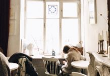 Doris Day Is a Beautiful Cafe in St. Petersburg