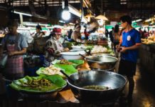 Give Thailand’s Best Street Foods a Try!