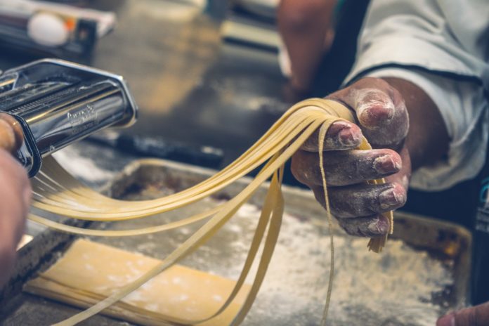 Should you rinse pasta?