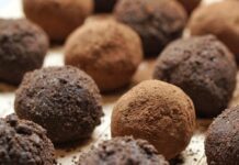 Make Your Chocolate Truffles As Delicious As It Gets in Five Short Steps Chocolate truffles