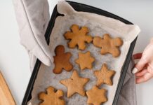 Try This Quick and Easy Gingerbread Recipe This Christmas Gingerbread