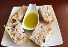 The Perfect Oil for Dipping Bread Olive oil