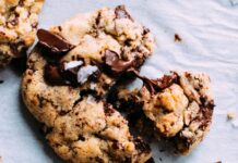 5 Tips for Making the Chocolate Chip Cookies of Your Dreams Chocolate chip cookies